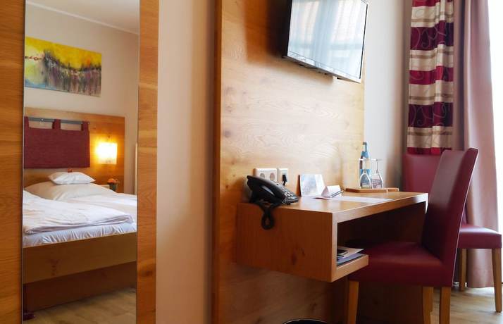 Imagen de la habitación del Hotel Da`Sporrer and Wirtshaus. Foto 7