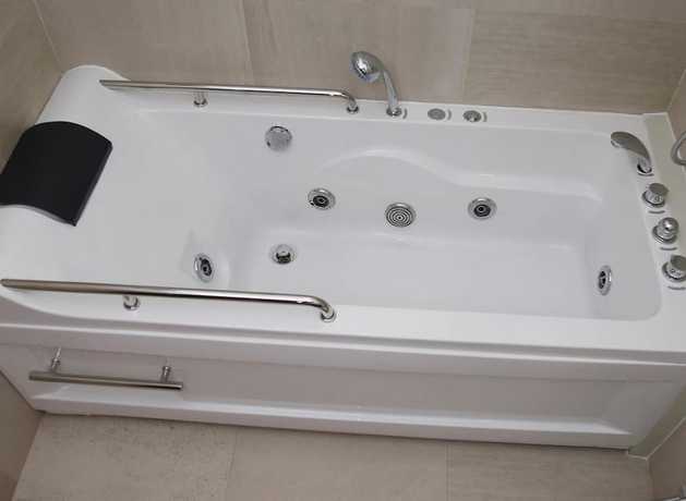 Imagen de la habitación del Hotel Daamat. Foto 15