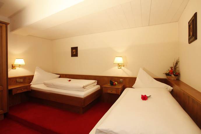 Imagen de la habitación del Hotel Dachstein. Foto 8