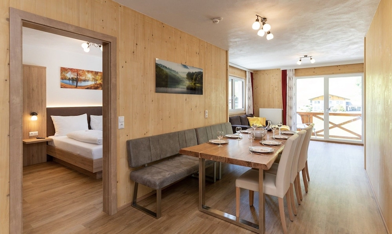 Imagen de la habitación del Hotel Dachsteinresort. Foto 7