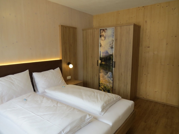 Imagen de la habitación del Hotel Dachsteinresort. Foto 10