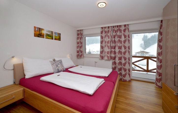 Imagen de la habitación del Hotel Dachsteinresort. Foto 15