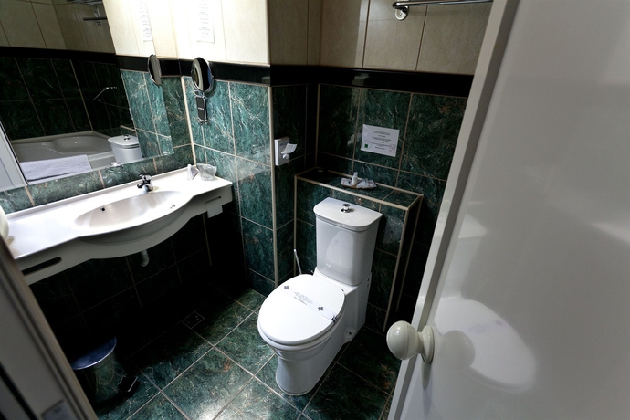 Imagen de la habitación del Hotel Dacia, Bucarest. Foto 5