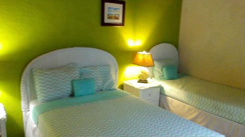 Imagen de la habitación del Hotel Daddy Joes. Foto 10