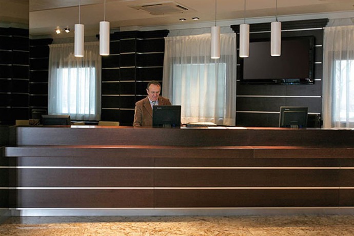 Imagen de los interiores del Hotel Dado International. Foto 20