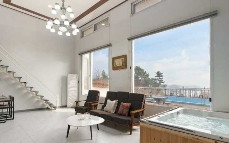 Imagen general del Hotel Daebudo Gallery Spa Pension. Foto 10