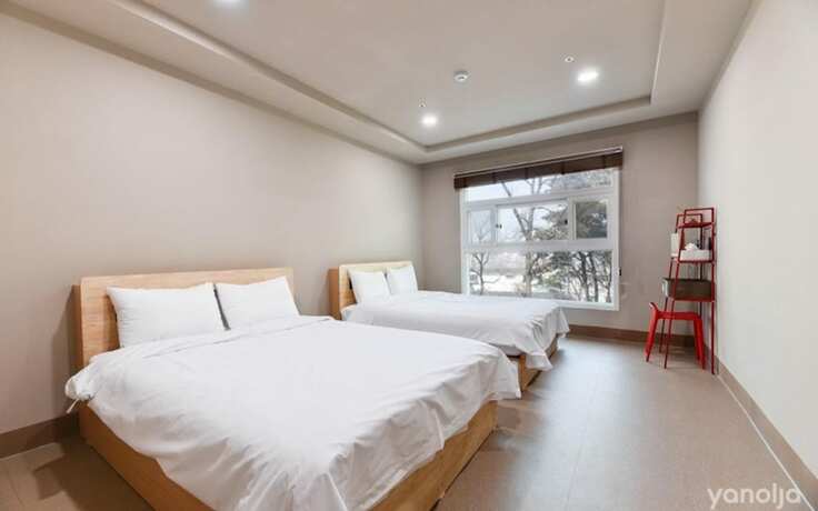 Imagen de la habitación del Hotel Daebudo Tourist Pension. Foto 19