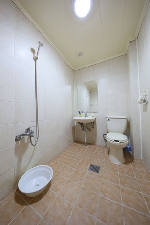 Imagen de la habitación del Hotel Daecheon Garim Pension. Foto 9