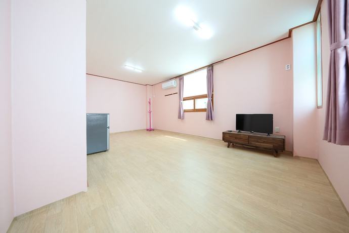 Imagen de la habitación del Hotel Daecheon Garim Pension. Foto 15