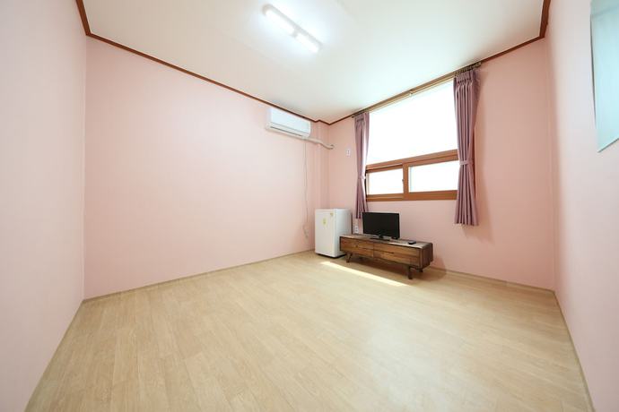 Imagen de la habitación del Hotel Daecheon Garim Pension. Foto 17