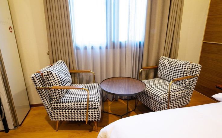 Imagen de la habitación del Hotel Daegu Bangogae Goblin. Foto 7