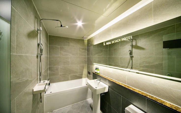 Imagen de la habitación del Hotel Daegu Bangogae Goblin. Foto 17