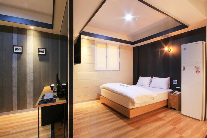 Imagen general del Hotel Daegu Bonridong Technic. Foto 7