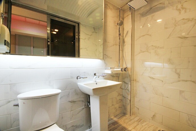 Imagen de la habitación del Hotel Daegu Bonridong Technic. Foto 20