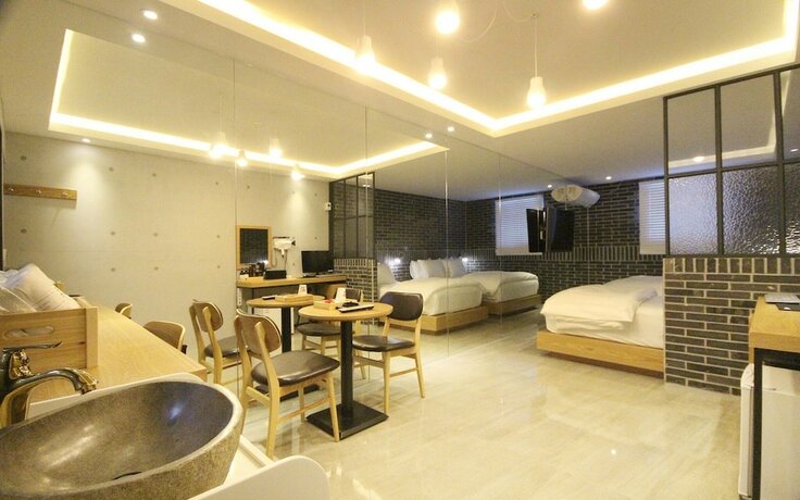 Imagen de la habitación del Hotel Daegu Daegu Airport Boing. Foto 19