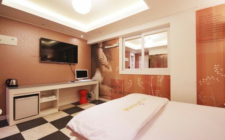 Imagen de la habitación del Hotel Daegu Dalsung Star. Foto 18