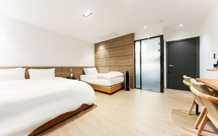 Imagen de la habitación del Hotel Daegu Dongcheondong Glam. Foto 18
