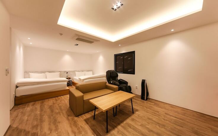Imagen de la habitación del Hotel Daegu Dongcheondong Glam. Foto 19