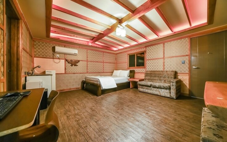 Imagen de la habitación del Hotel Daegu Dongchon Hill. Foto 20
