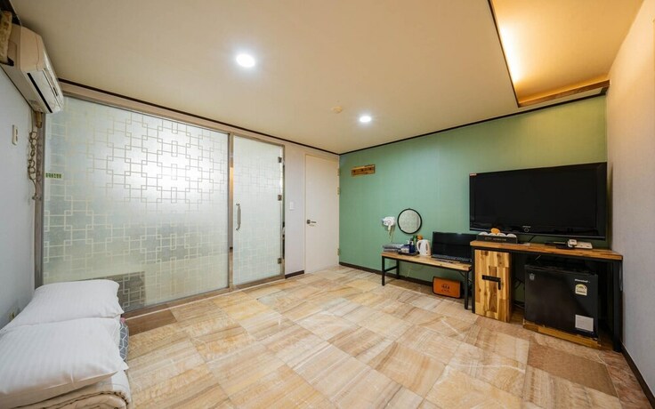 Imagen general del Hotel Daegu Dongdaegu Love Way. Foto 1