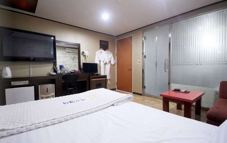Imagen general del Hotel Daegu Dongdaegu Love Way. Foto 2
