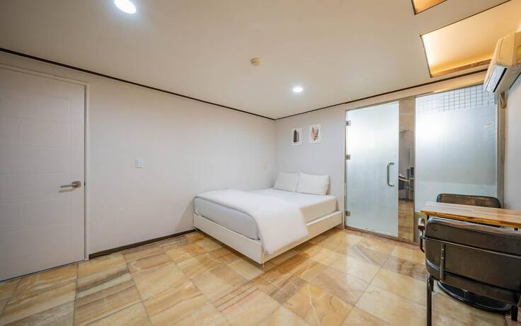 Imagen de la habitación del Hotel Daegu Dongdaegu Love Way. Foto 14