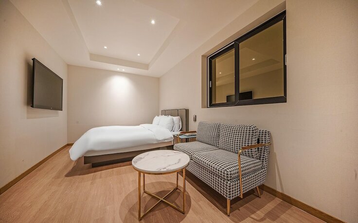 Imagen de la habitación del Hotel Daegu Dongdaegu Station Cherish. Foto 18