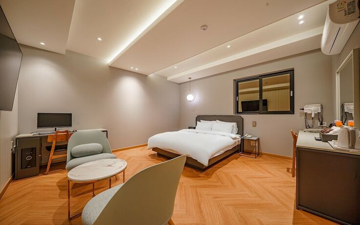 Imagen de la habitación del Hotel Daegu Dongdaegu Station Cherish. Foto 19
