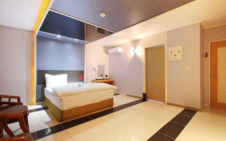 Imagen de la habitación del Hotel Daegu Dongdaegu Station Leaders. Foto 15