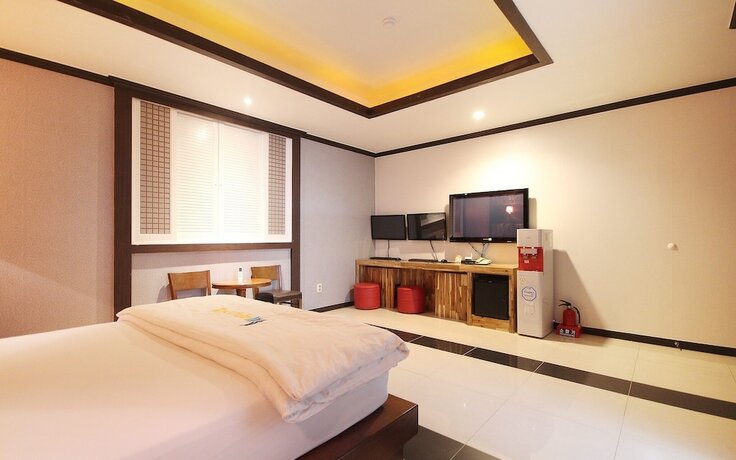 Imagen de la habitación del Hotel Daegu Dongdaegu Station Leaders. Foto 16