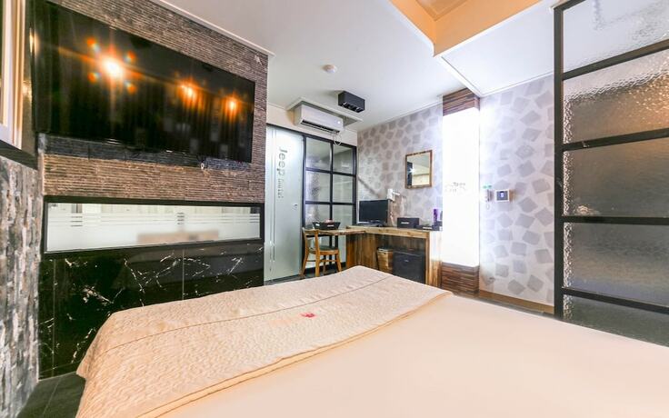 Imagen de la habitación del Hotel Daegu Dongseongno Jeep. Foto 18