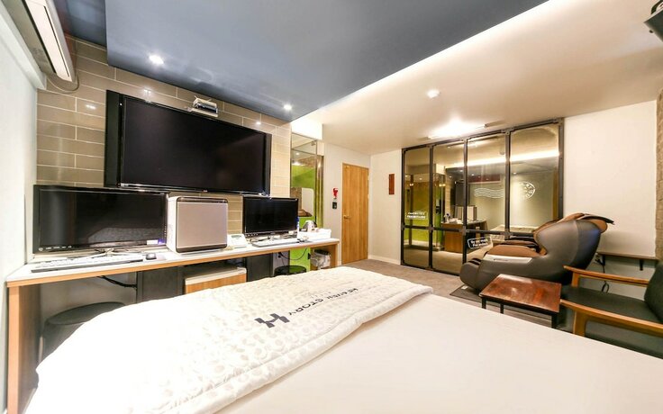Imagen general del Hotel Daegu Dongseong-ro Heaven Story. Foto 2