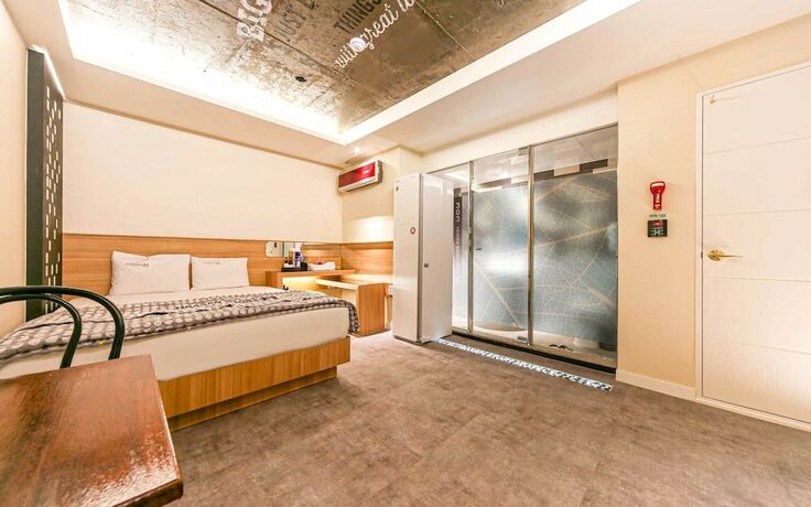 Imagen de la habitación del Hotel Daegu Dongseong-ro Heaven Story. Foto 19