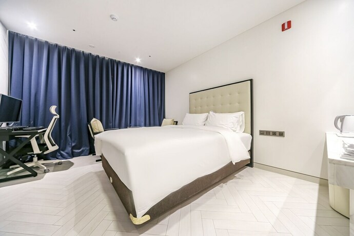 Imagen de la habitación del Hotel Daegu Dongseongro Labella. Foto 21