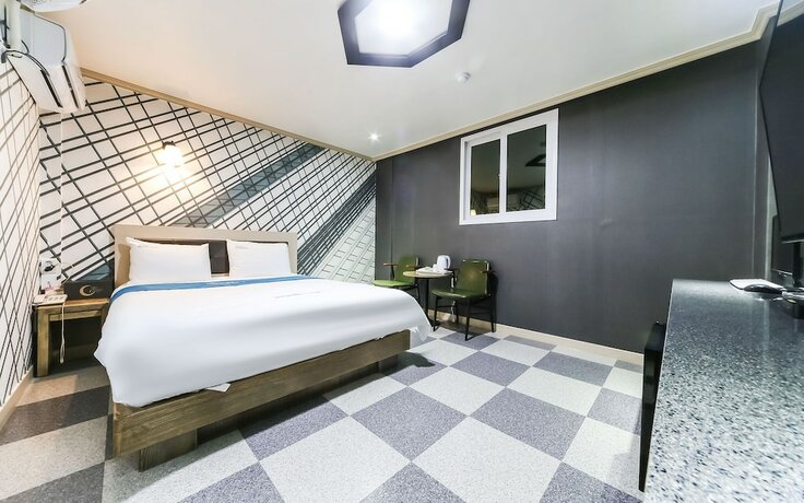Imagen de la habitación del Hotel Daegu Hyeonpung Elegance. Foto 18