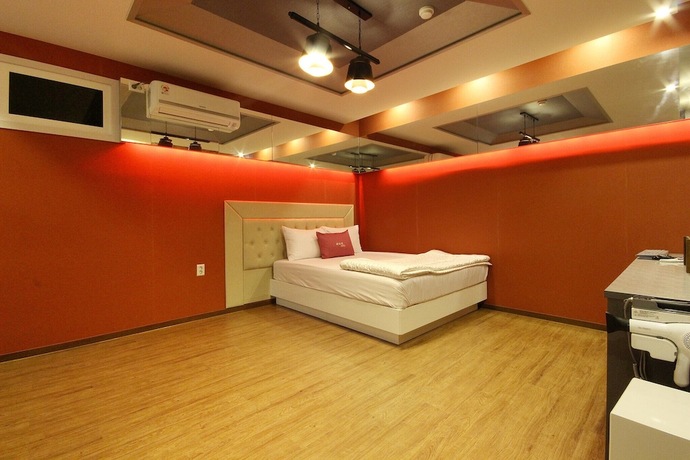 Imagen general del Hotel Daegu Okpo In-us. Foto 14