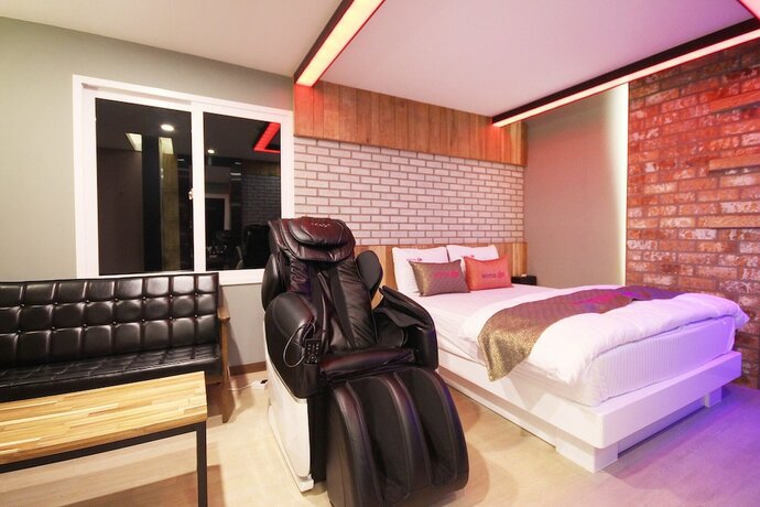 Imagen de la habitación del Hotel Daegu Seongseo IF. Foto 15