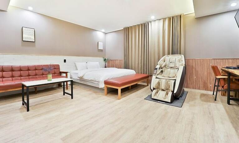 Imagen de la habitación del Hotel Daegu Seongseo Series 5.0. Foto 21