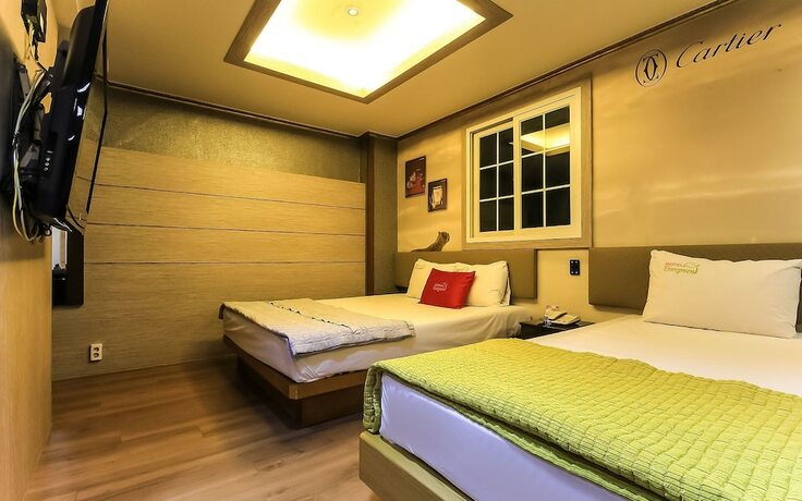 Imagen de la habitación del Hotel Daegu Wondaedong Evergreen. Foto 19