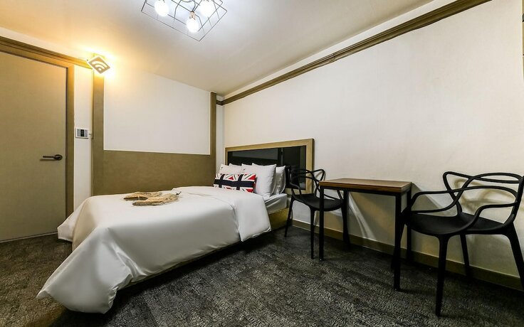Imagen de la habitación del Hotel Daejeon Yongmun JNK Classic. Foto 15
