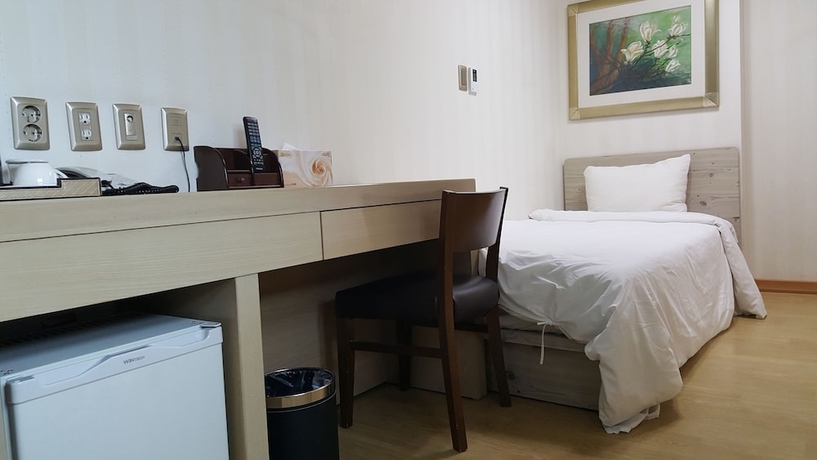 Imagen de la habitación del Hotel Daewoo Inn. Foto 8