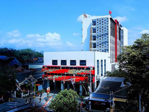 Imagen general del Hotel Dafam Fortuna Jember. Foto 1