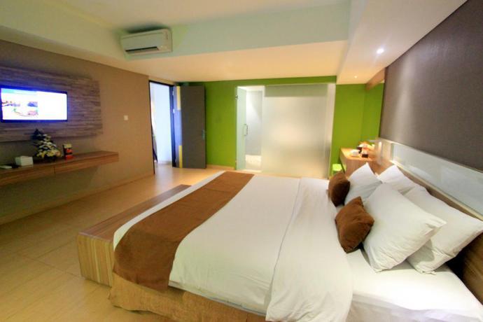 Imagen de la habitación del Hotel Dafam Fortuna Seturan. Foto 7