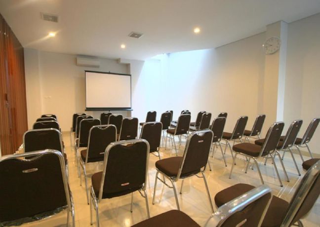 Imagen de los interiores del Hotel Dafam Rio. Foto 14