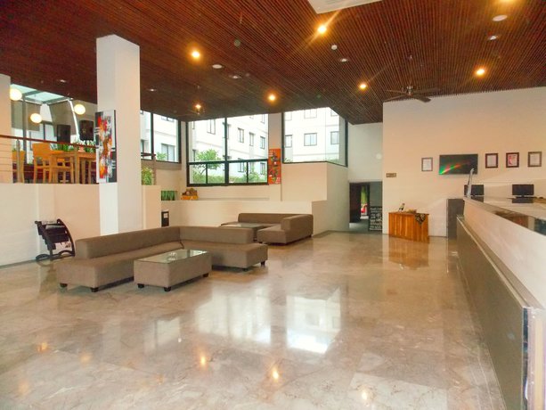 Imagen de los interiores del Hotel Dafam Savvoya Seminyak Bali - Chse Certified. Foto 17