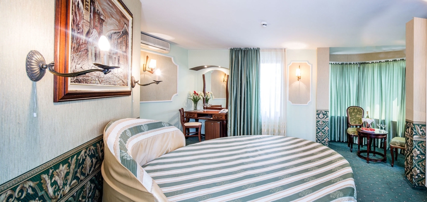 Imagen de la habitación del Hotel Dafi. Foto 6