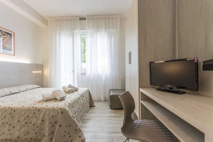 Imagen de la habitación del Hotel Dafne, Lido di Savio. Foto 10