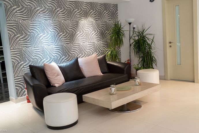 Imagen de los interiores del Hotel Dafni Plus. Foto 20