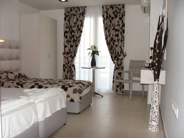 Imagen de la habitación del Hotel Dafni Plus. Foto 12