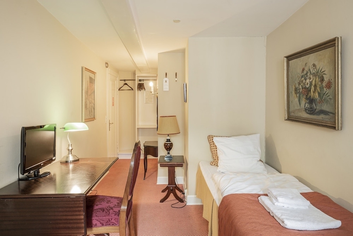 Imagen de la habitación del Hotel Dagmar. Foto 14